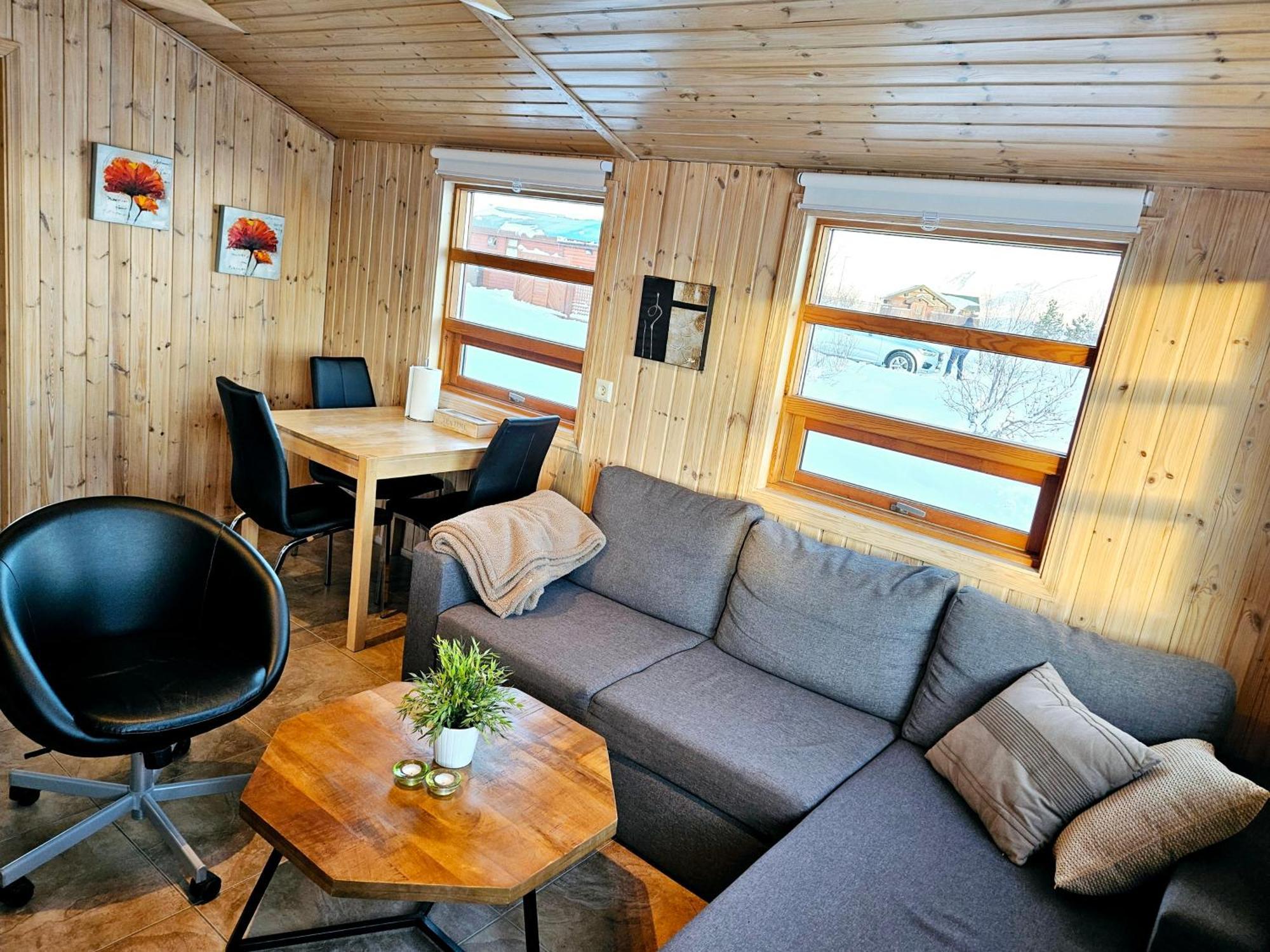 Aurora Vacation Homes Fagravik Akureyri Quarto foto